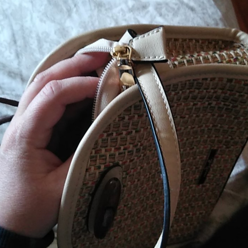 Small Purse - Picture 5 of 6